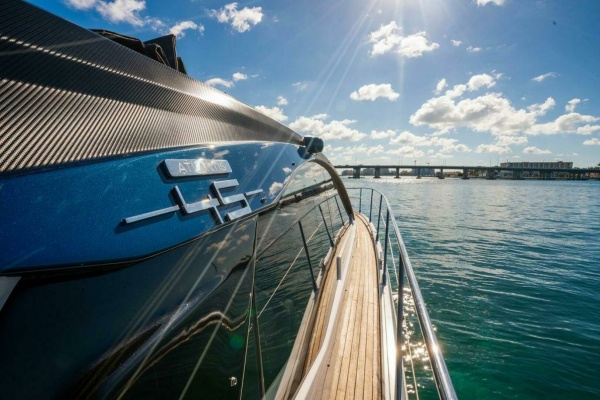 Relax Josephine 45ft Azimut Yacht For Sale