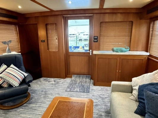 2012 Alaskan 70