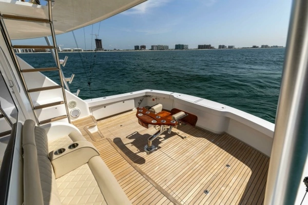 2018 Viking 62