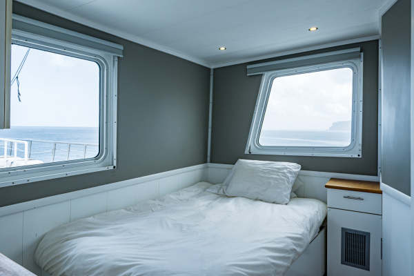 2013Ocean Voyager 95 ft 95 Expedition   CARE BEAR