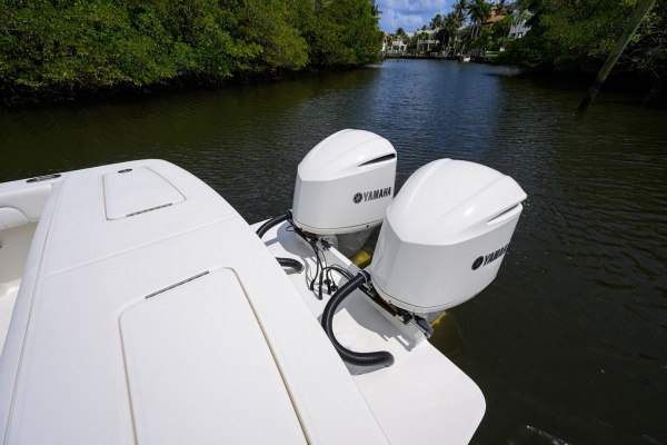 SWEET MELISSA 31ft Regulator Yacht For Sale