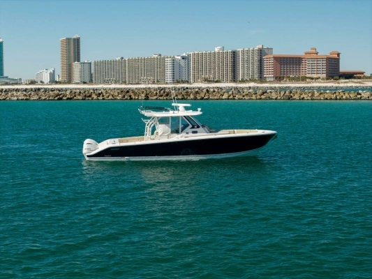 37-ft-Pursuit-2019-S 368-Moon Dogg-Orange Beach Alabama United States yacht for sale