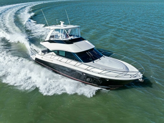 2016 Tiara Yachts 50 Flybridge - Profile