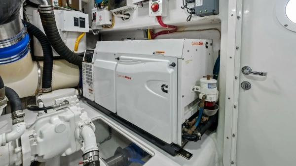 2016 Viking 80