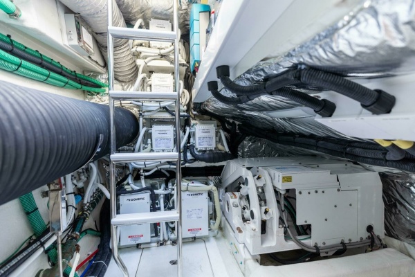 CREWSZING 65ft Princess Yacht For Sale