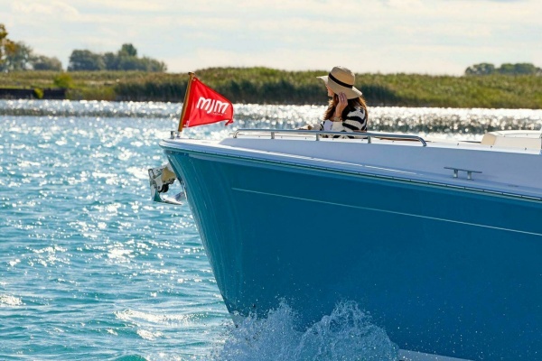 Port Bow Profile