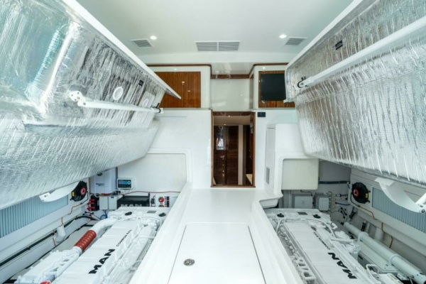 Viking 46 Billfish - Engine Room