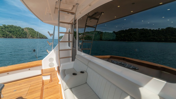 Fish Tank 64ft Viking Yacht For Sale