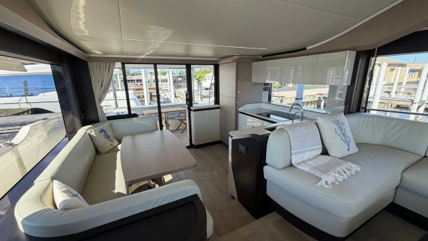 MAVI 57ft Absolute Yacht For Sale