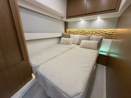 2025 Tiara Yachts 60