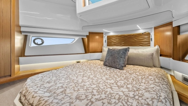 2025 Tiara Yachts 60