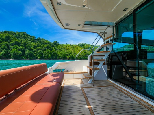YOLO 50ft Fairline Yacht For Sale