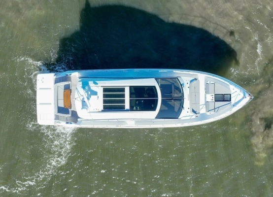 2020 Cruisers Yachts 60