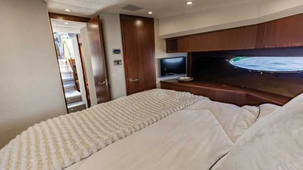 2011 Princess 64