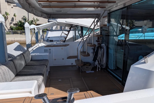 2010 Fairline 55
