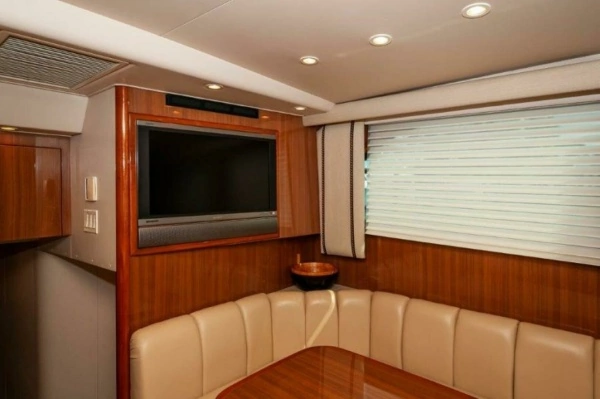 2006 Viking 45