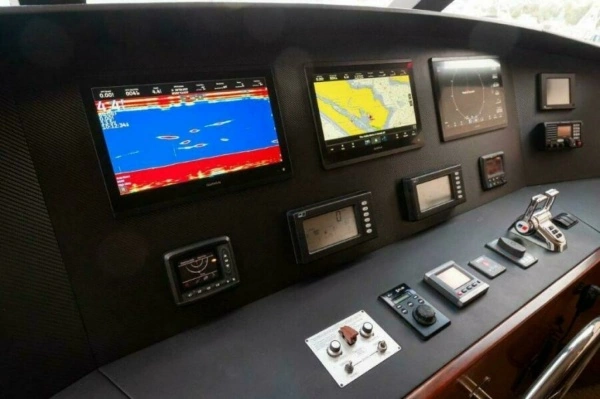 2012 Viking 76
