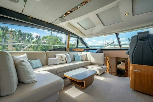 Princess S65 Yacht For Sale