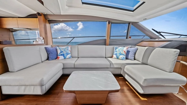 2019 Princess 65