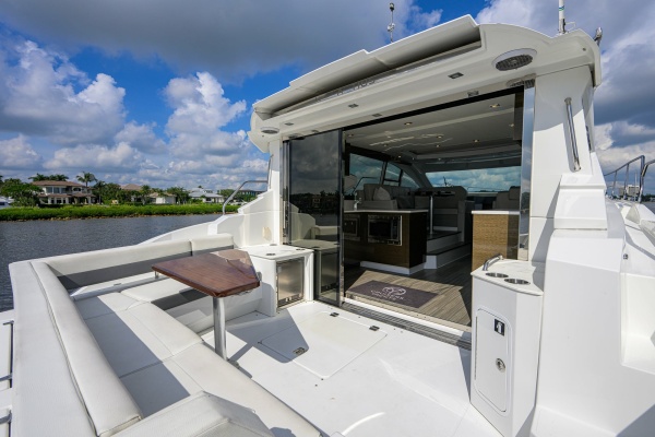 4th Quarter 46ft Cruisers Yacht For Sale