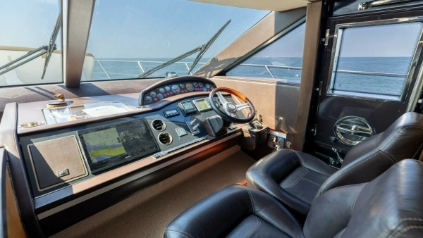 2011 Princess 64