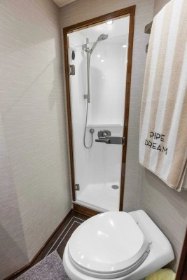 2022 Viking 68