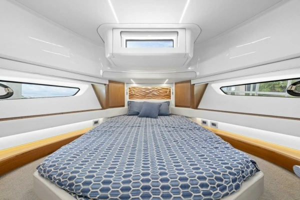 2023 Tiara Yachts 60