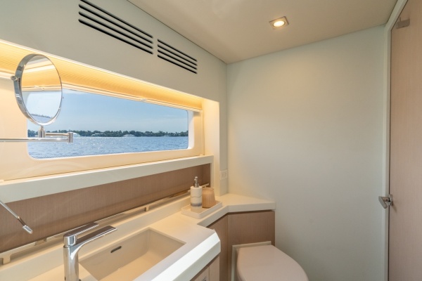 Two Oceans 555 004 55ft Two Oceans Yacht For Sale