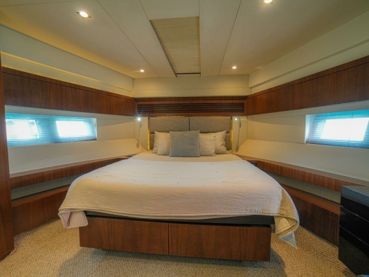 YOLO 50ft Fairline Yacht For Sale