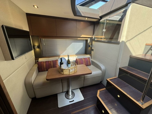 2016 Sea Ray 470 Sundancer 'Lopez Cove II' - Sette Seating