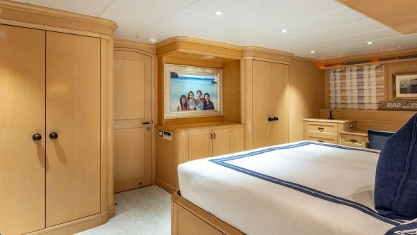 1998 Trinity Yachts 144
