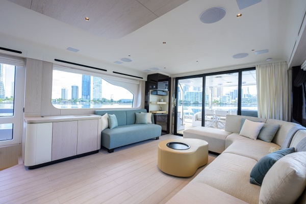 DT78 78ft Azimut Yacht For Sale