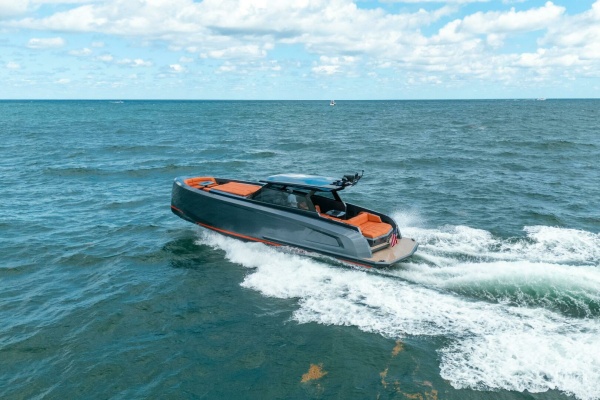 PHARMASEA 45ft Vanquish Yachts Yacht For Sale