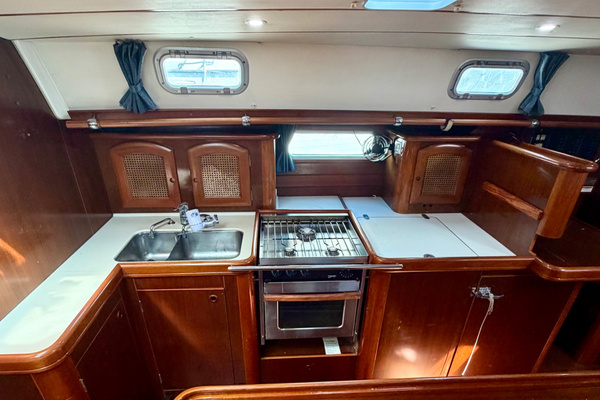 Chubby Bunny 50ft Beneteau Yacht For Sale