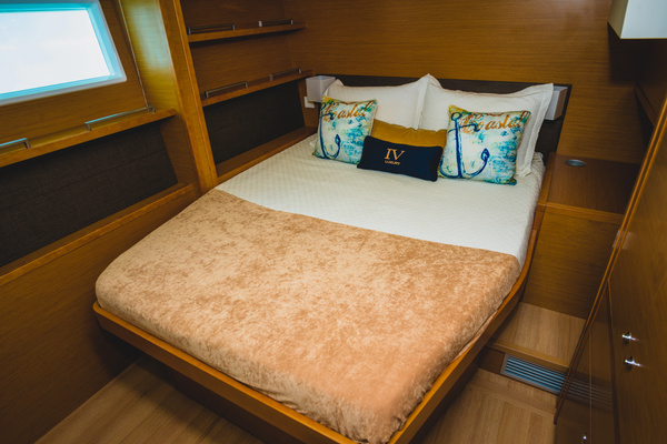COOL RUNNINGS IV 56ft Lagoon Yacht For Sale