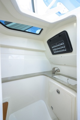 Boston Whaler 32 - Veronica
