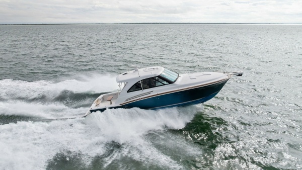 SEA N ME TOO 44ft Hatteras Yacht For Sale