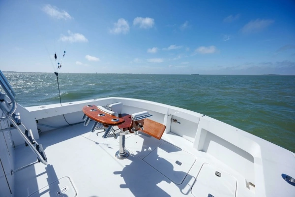 2002 Hatteras 50