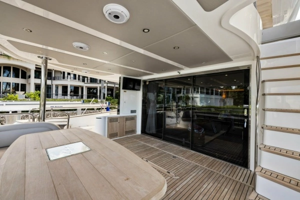 Sunseeker 95 Motoryacht Yacht For Sale