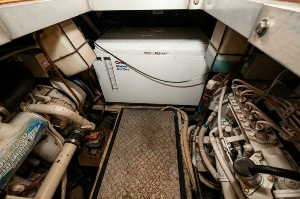 Graham s Enterprise 47ft Carver Yacht For Sale
