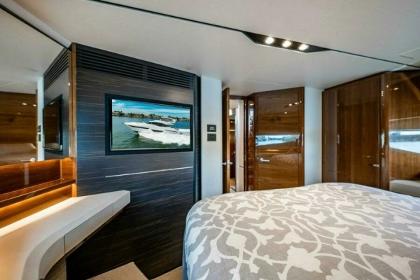 Princess S65 Yacht For Sale