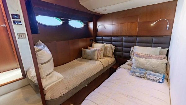 2011 Princess 64