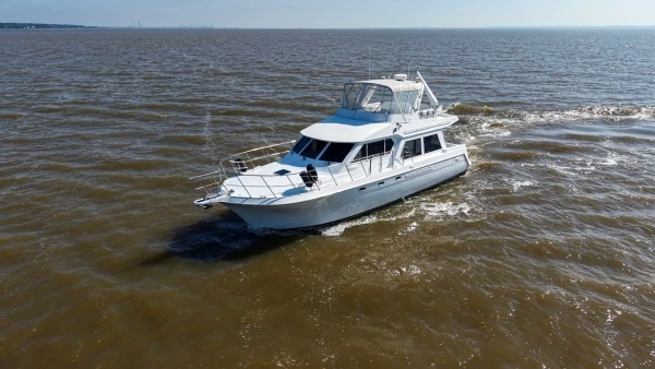2001 Navigator 48
