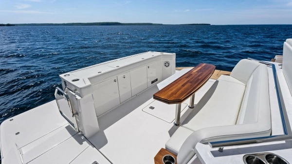 2025 Tiara Yachts 60