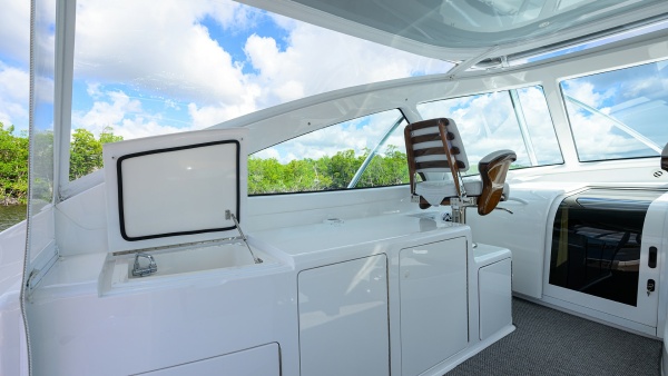 Chelsea Hunter 44ft Viking Yacht For Sale