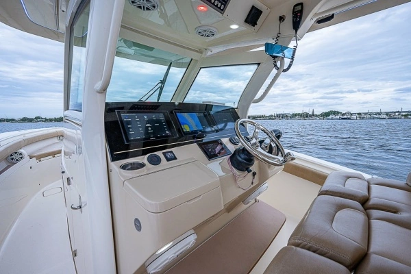 Scout 355 LXF Yacht For Sale