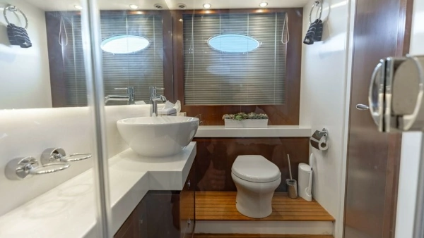 2011 Princess 64