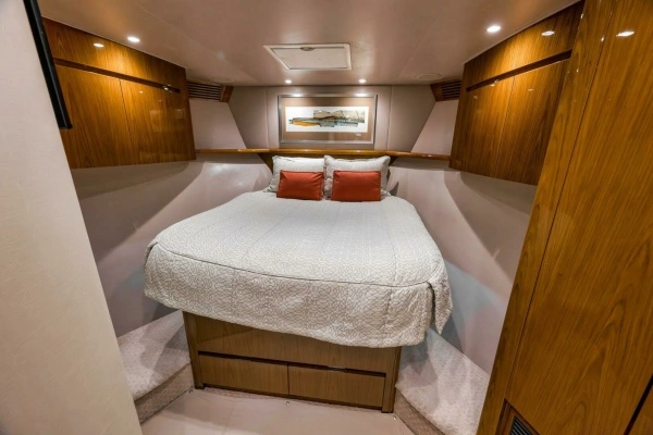 2011 Viking 76