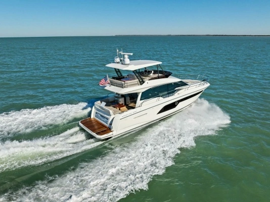 2022 Prestige 52
