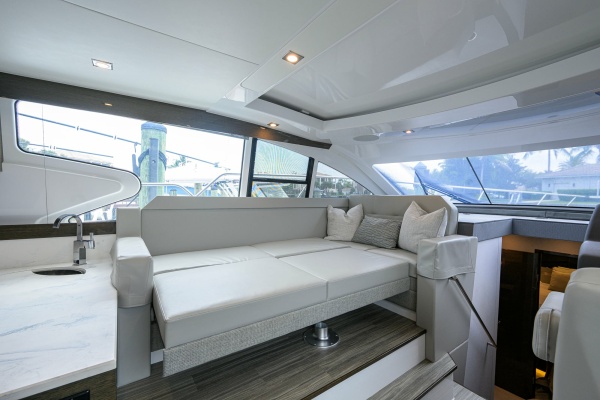 4th Quarter 46ft Cruisers Yacht For Sale